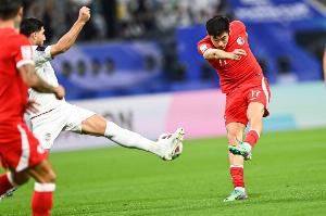 陳晉一：與日本隊(duì)比賽有別樣感覺，賽前母親鼓勵(lì)我爭取進(jìn)個(gè)球