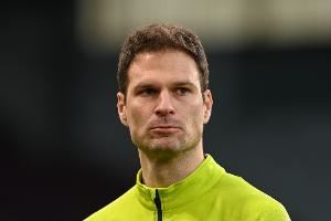 羅馬諾：萊斯特城有意免簽38歲門將貝戈維奇，正在商談合同條款