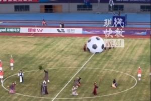 蘇超中場表演致敬水滸文化：梁山108將熱情登場，武松認真打虎