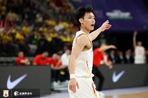 若中國(guó)男籃帶5個(gè)后衛(wèi)參加亞洲杯 那么徐杰高詩(shī)巖將競(jìng)爭(zhēng)第5個(gè)席位