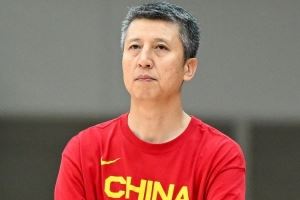 郭士強：球員磨合得比較好 新中國男籃傷病比較多 內(nèi)線輪轉(zhuǎn)困難