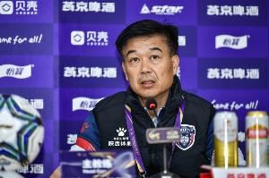 廣州豹俱樂部官方：馮峰擔任代理主教練，肖智擔任領隊