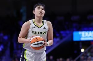 下首發(fā)！李月汝替補出戰(zhàn)5中4得8分7板！佩奇20分 飛翼勝衛(wèi)冕冠軍