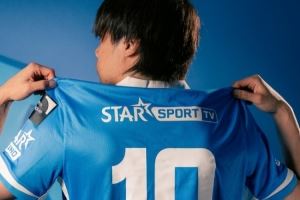 官方：32歲日本國(guó)腳伊東純也重返亨克效力，身披10號(hào)球衣