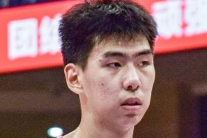 媒體人：要往十幾年前倒 想看到一條CBA的交易轉(zhuǎn)會(huì)流言是很難得的