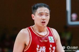 媒體人：浙江不想把自己用不到的王奕博放到直接競爭對手的陣中