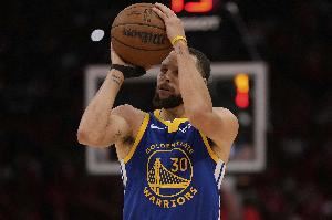 庫里：高中時依靠身體和運動能力也能混過去 但之后技術(shù)就很重要