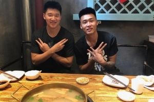 趙睿加盟北京男籃！雷蒙曬照：好的隊(duì)友 原來(lái)在這等著我呢