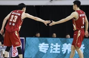 浙江男籃注冊(cè)17名球員：吳前一年頂薪續(xù)約 程帥澎劉澤一續(xù)4年頂薪