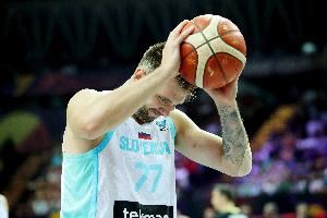 當?shù)之攱專|契奇場均33分+9.7助均為賽會第1 斯洛文尼亞1勝2負