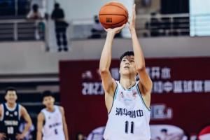 媒體人：清華附中初中主力姚清源加盟遼寧青年隊(duì) 15歲已長到2米03圖片