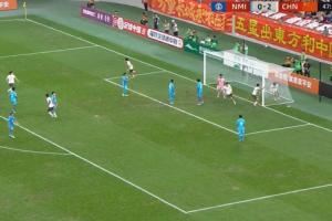 2分鐘2球！王鈺棟傳中朱鵬宇頭球破門，U22國足3-0領(lǐng)先！