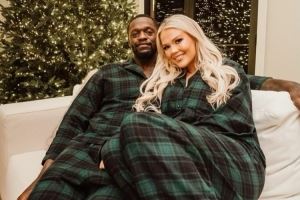 蘭德爾感恩妻子在自己吸大麻時(shí)不離不棄 后者網(wǎng)絡(luò)尋醫(yī)助丈夫戒毒