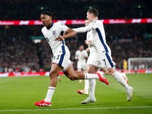 斯凱利迎來(lái)19歲生日，英格蘭隊(duì)官方送祝福