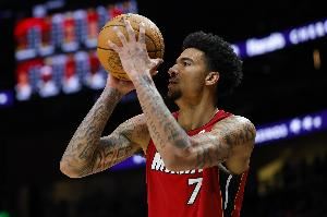 阿德巴約：我對韋爾很嚴(yán)厲 因?yàn)槲沂枪估漳穾С鰜淼谋?></a></div>
          <div   id=