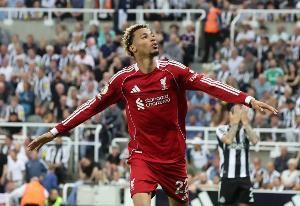 郵報(bào)：?；倏速惡蟮谝环磻?yīng)是抽筋，他有望隨隊(duì)出征切爾西