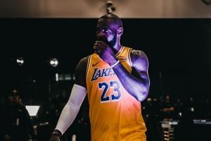 詹姆斯談第23個賽季：感覺像第一次拿起籃球時一樣興奮