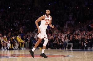 也有點(diǎn)手緊！大橋上半場10中4得10分1板2斷