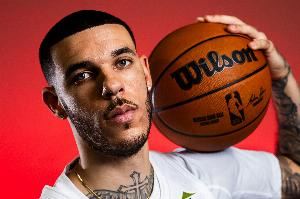 隊(duì)記：朗佐-鮑爾訓(xùn)練營表現(xiàn)引人注目 他展示了自己在騎士的融入度