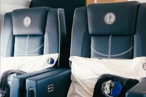 煥新升級(jí)！獨(dú)行俠賽季開始前重新整備了球隊(duì)的私人飛機(jī)！