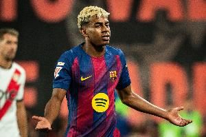 每體：門德斯與亞馬爾、德科進行了會面，共同討論球員的未來計劃