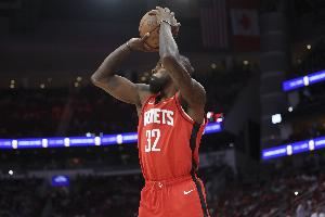 老同志多動動！杰夫-格林半場17分48秒 5中1拿下5分3板1助1斷1帽