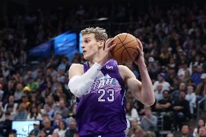 馬爾卡寧已出戰(zhàn)450場(chǎng)卻從未打入過(guò)季后賽 現(xiàn)役球員最多