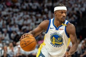 媒體人：原以為湖人最大缺口在內(nèi)線 結果側翼被巴特勒庫明加沖爛