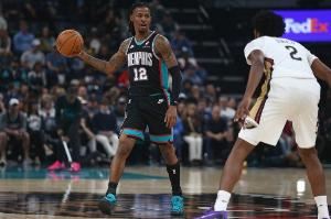 摸不到我！莫蘭特“甩尾”騙翻菜鳥費爾斯 還指著他嘲笑