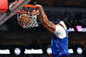 濃眉：進(jìn)攻打得比上一場要好 一點(diǎn)都不擔(dān)心兩連敗&最大問題是防守