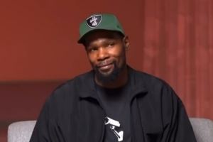 前NFL球員調(diào)侃杜蘭特未傳宗接代&延續(xù)傳奇 后者：我有侄子呀??