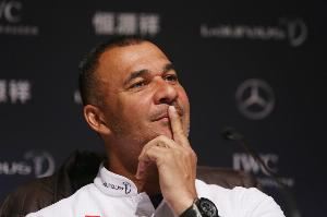 古利特：佩德里拉拽維尼修斯應(yīng)判直紅，這是故意破壞比賽的行為