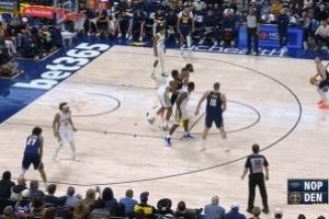 輕松寫意！約基奇助攻布勞恩三分 3節(jié)26分鐘拿下三雙&開季4連三雙