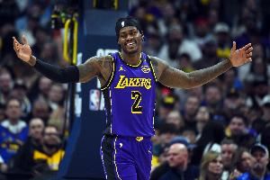 壓迫力給夠！范德比爾特近4戰(zhàn)場均7.0分8.0籃板2.3助攻2.0搶斷