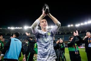 侯森致謝球迷：雖然之前和球迷有些不愉快 但我們?nèi)辈涣舜蠹抑С?></a></div>
          <div   id=