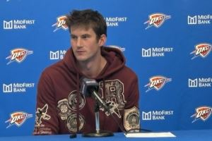 卡爾森：能上場打球總是很棒 教練叫名字時要做好準(zhǔn)備