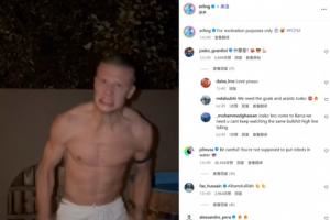 ??魔人本色！哈蘭德賽后曬MVP獎(jiǎng)杯，室外赤膊咬牙接受冰浴