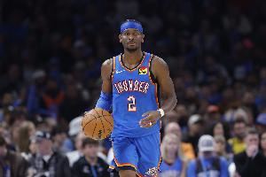 亞歷山大已連續(xù)79場砍20+追平大O并列歷史第三 前二都是張伯倫！