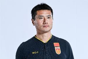 從國安三少到德甲金左腳，國足新少帥邵佳一，是如何“煉成的”？