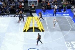 另類3+1！豪澤三分命中同時(shí)岡薩雷斯被犯規(guī) 可惜后者加罰不中