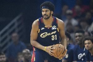 阿倫籃下強(qiáng)攻韋爾打進(jìn) 騎士第四節(jié)轟出19-5打停熱火