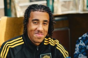 曼聯(lián)官方祝約羅20歲生日快樂，球員加盟以來出戰(zhàn)44場1球2助