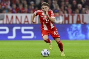 德國(guó)U21主帥：不會(huì)給卡爾施加太大壓力，比朔夫?qū)?dān)任隊(duì)長(zhǎng)