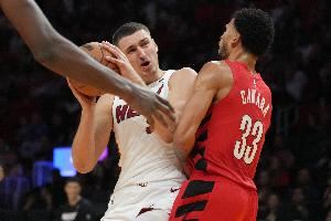 斯波：約維奇的掙扎和新進攻體系無關(guān) 關(guān)鍵在于專注力成熟度