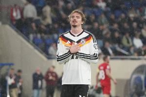 球迷熱議沃爾特馬德：克洛澤之后最佳9號 這就是伊薩克的替代者？