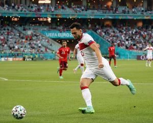 恰爾汗奧盧：這是一場重要的勝利，要避免附加賽累積黃牌停賽風(fēng)險