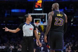 帕金斯：詹姆斯是史上最全面球員 近10年他給內(nèi)線球員助攻排第五