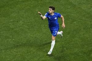 內(nèi)托：昨天訓(xùn)練中頭球頂?shù)煤茉惚魂?duì)友開玩笑，結(jié)果今天能頭球破門