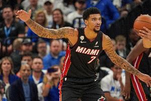 20分16板！斯波：韋爾給我們極大信心 沖擊力更強(qiáng)不給他發(fā)展設(shè)限