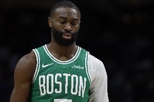 杰倫·布朗：球隊(duì)年輕鋒線心態(tài)始終如一 我們要繼續(xù)為他們賦能